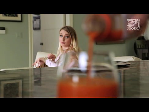 ❤️ Garota gostosa com mamas grandes e cona apertada recebe pica de perdedor, mas muito dura ️ Pornuts em nós