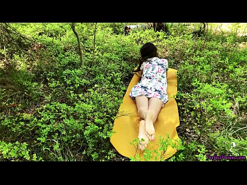 ❤️ Estranho na Tinder Masturba-se Meu Rato e Fode Apaixonadamente na Floresta ️ Pornuts em nós
