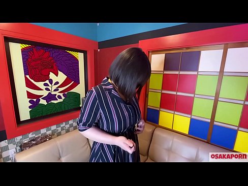 ❤️ O bonitinho japonês de mamas grandes se masturba com brinquedos sexuais e tem um orgasmo. Ela fala em uma entrevista sobre sua experiência fodida. Mamas enormes e ratas peludas gemendo alto. Osakaporn ️ Pornuts em nós